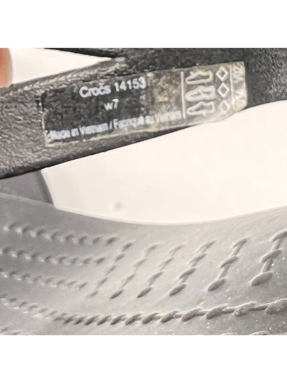 Crocs Sanrah Wedge Sandals Black Flip Flop Thong W7 Silver Circle Womens 14153 - Picture 6 of 14